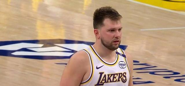 海星体育入口这也行？国足怒砍55分德罗巴在利物浦比赛中爆冷，奥兰多魔术手感冰凉备战CBA季后赛的简单介绍